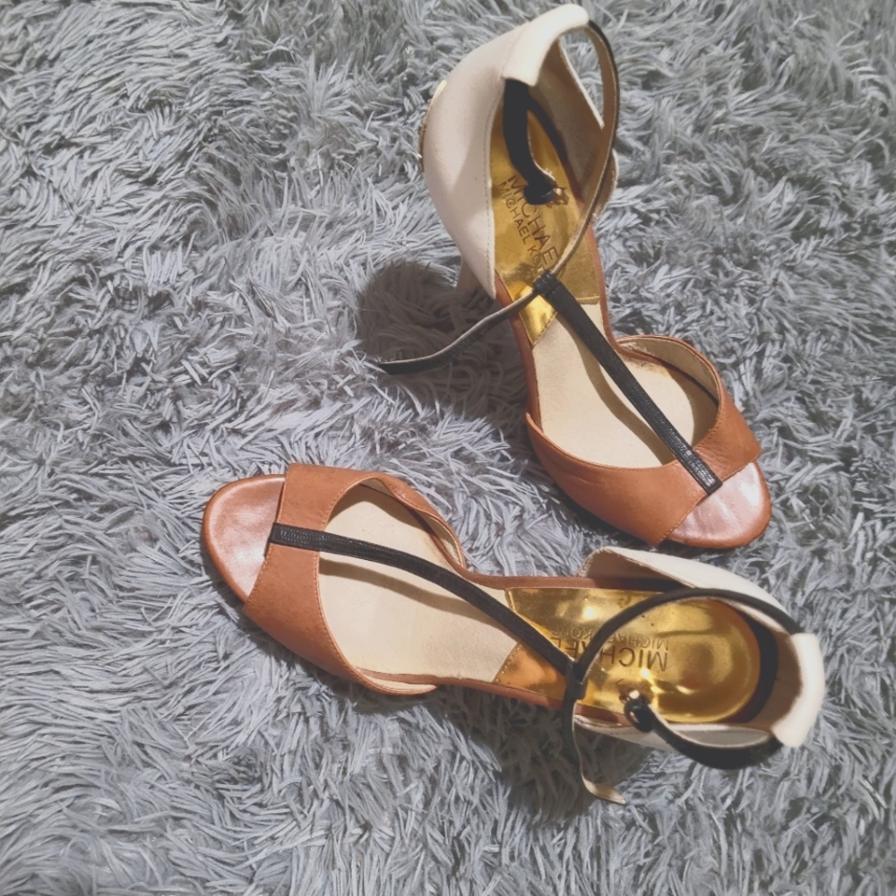MK heels